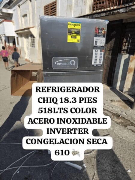 Refrigerador CHIQ — 18,3 pies cúbicos / 518 L — Acero Inoxidable Inverter