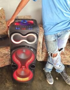 EQUIPO DE MUSICA - doble woofer de 10" pulgadas - 51940430