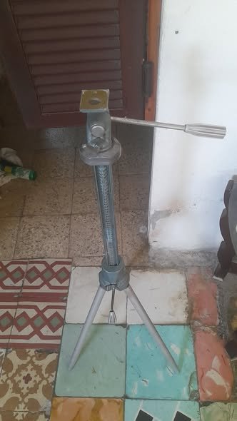 Tripode para cámaras fotográficas - 30 dólares - 53826074