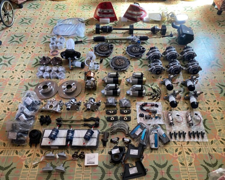 VARIEDAD DE PIEZAS NUEVAS Y ORIGINALES DEL GEELY CK - 56583849