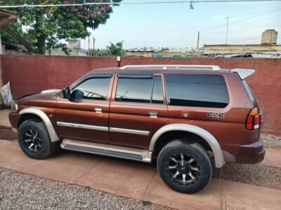 Mitsubishi Montero 2001- 51752209